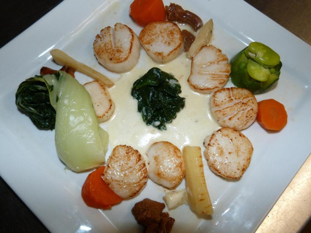 Hôtel Restaurant du Cheval Blanc Saint-Boil Extérieur photo